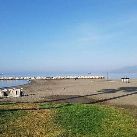 Apartamento El Palo Beach Малага Екстериор снимка