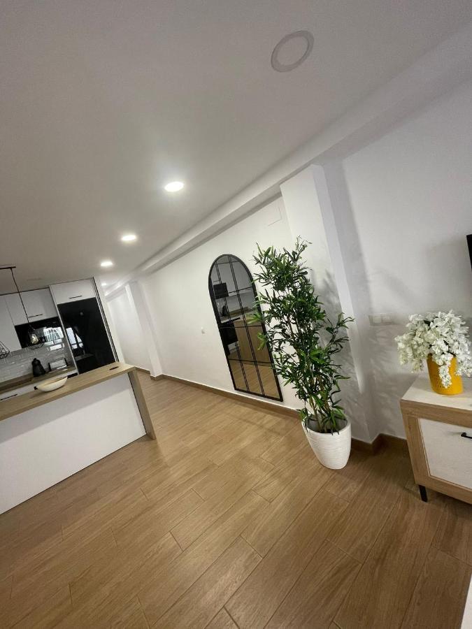 Apartamento El Palo Beach Малага Екстериор снимка