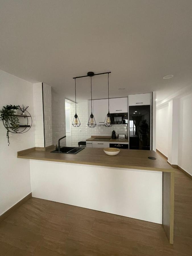 Apartamento El Palo Beach Малага Екстериор снимка