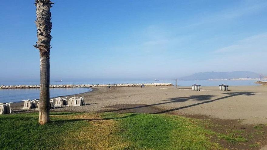 Apartamento El Palo Beach Малага Екстериор снимка